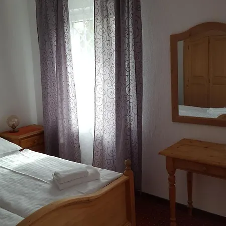 Hotel&restaurantwellin